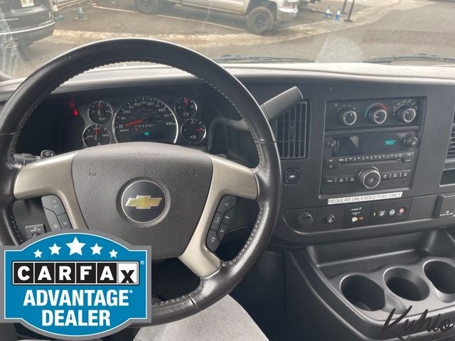 2017 Chevrolet Express 3500 LT Passenger