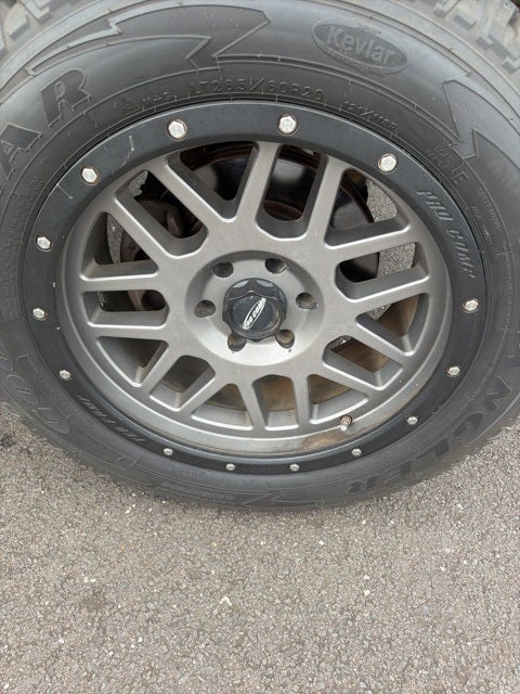 2015 Nissan Titan SV