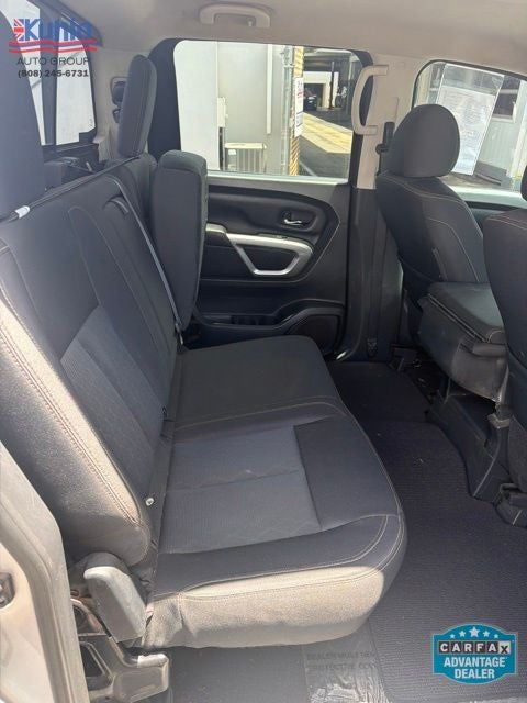 2017 Nissan Titan SV