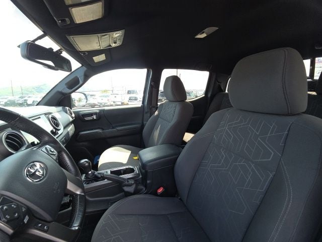 2016 Toyota Tacoma SR V6