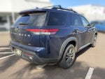 2023 Nissan Pathfinder SV