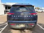 2023 Nissan Pathfinder SV