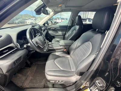 2022 Toyota Highlander XLE