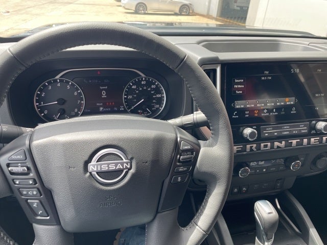 2025 Nissan Frontier SV