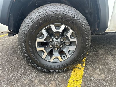 2022 Toyota Tacoma SR V6