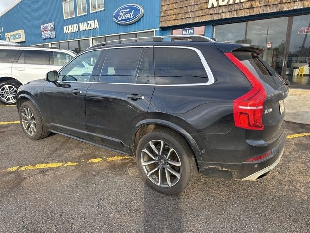 2019 Volvo XC90 T6 Momentum