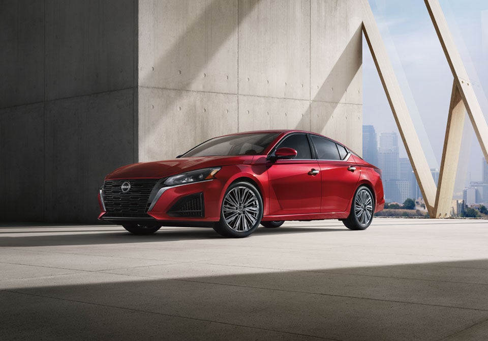 2025 Nissan Altima Kuhio Nissan in Lihue HI